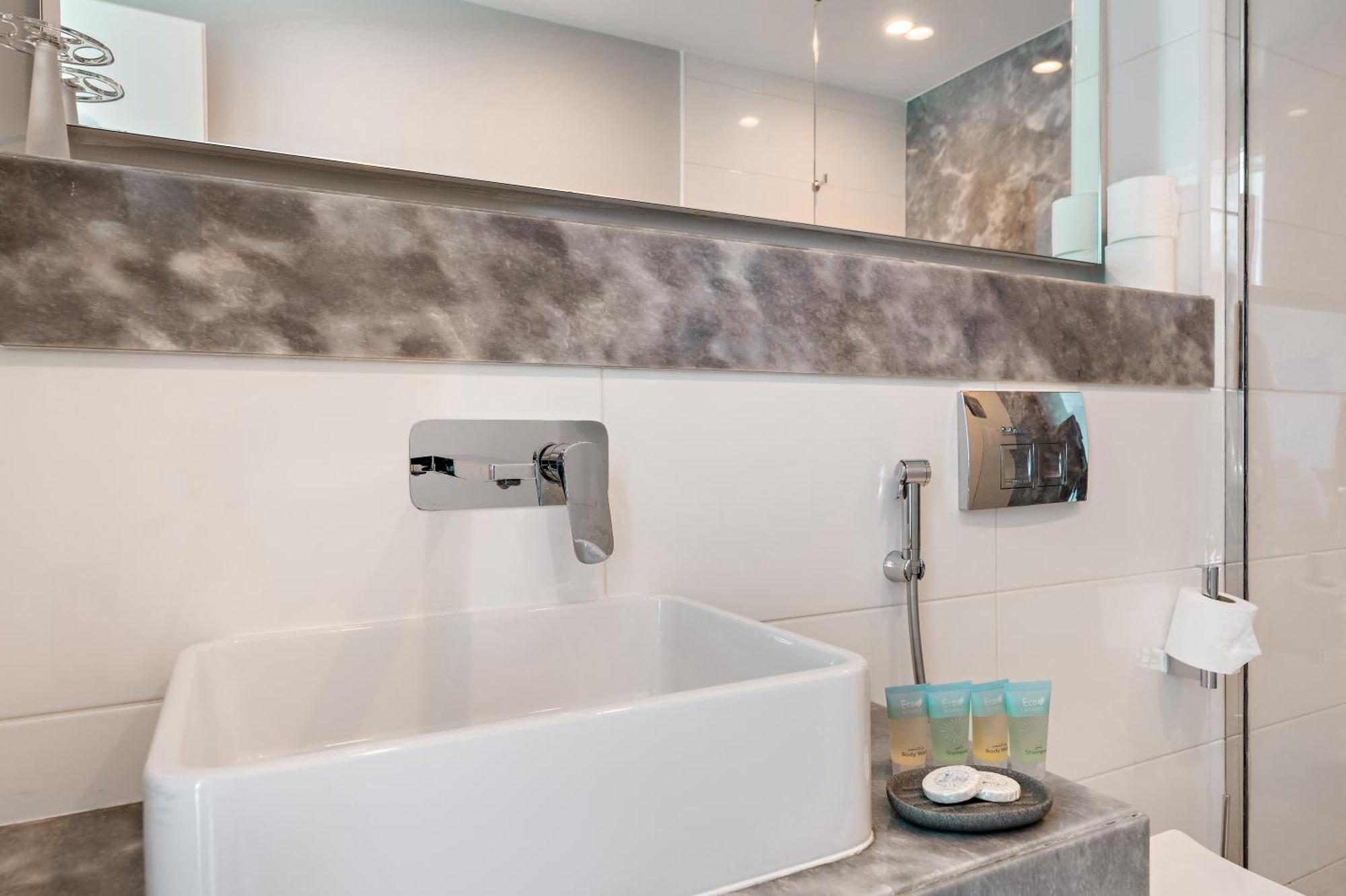 The Pad 1br W Pool & Gym Appartement
